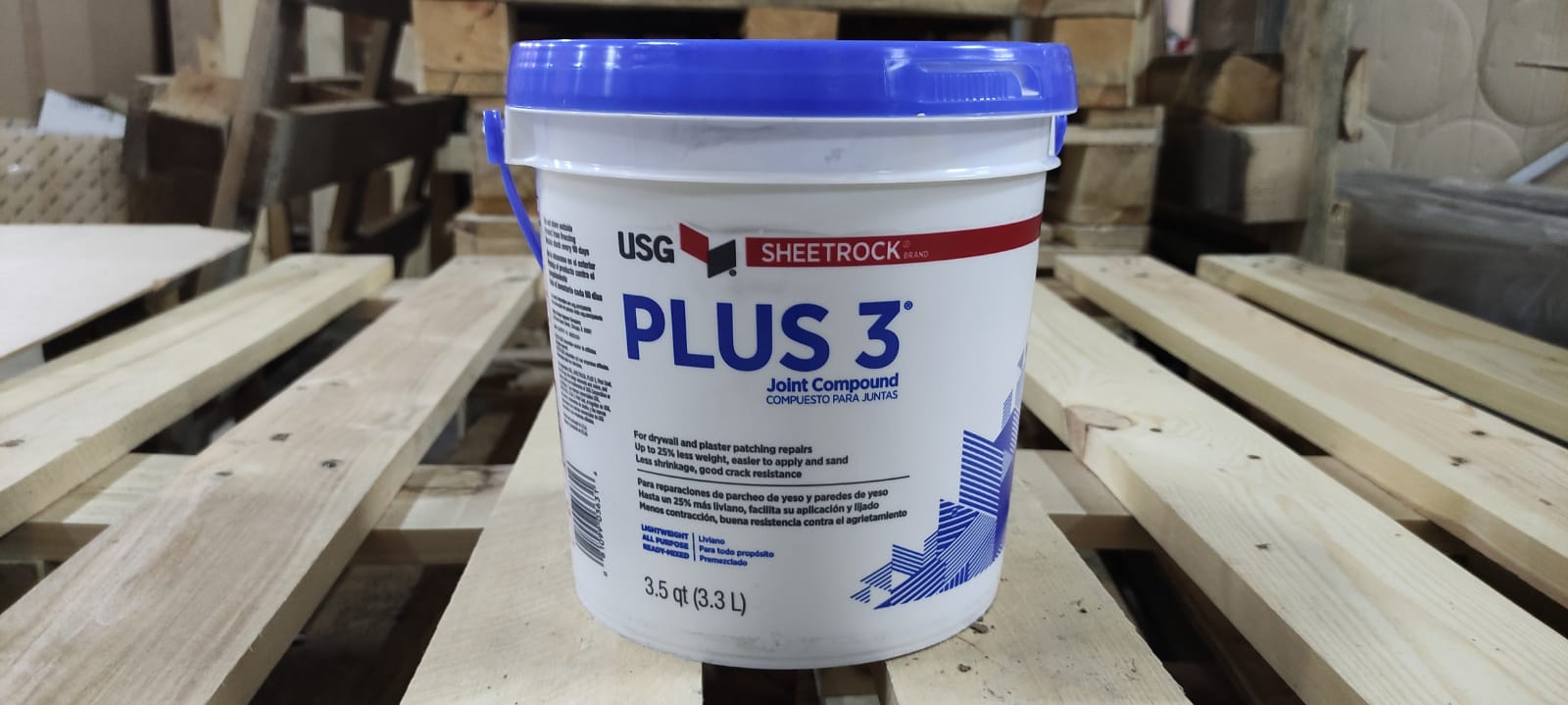 Шпатлевка SHEETROCK PLUS 3 (Шитрок Плюс 3) облегченная универсальная (3,3л) 4 кг								