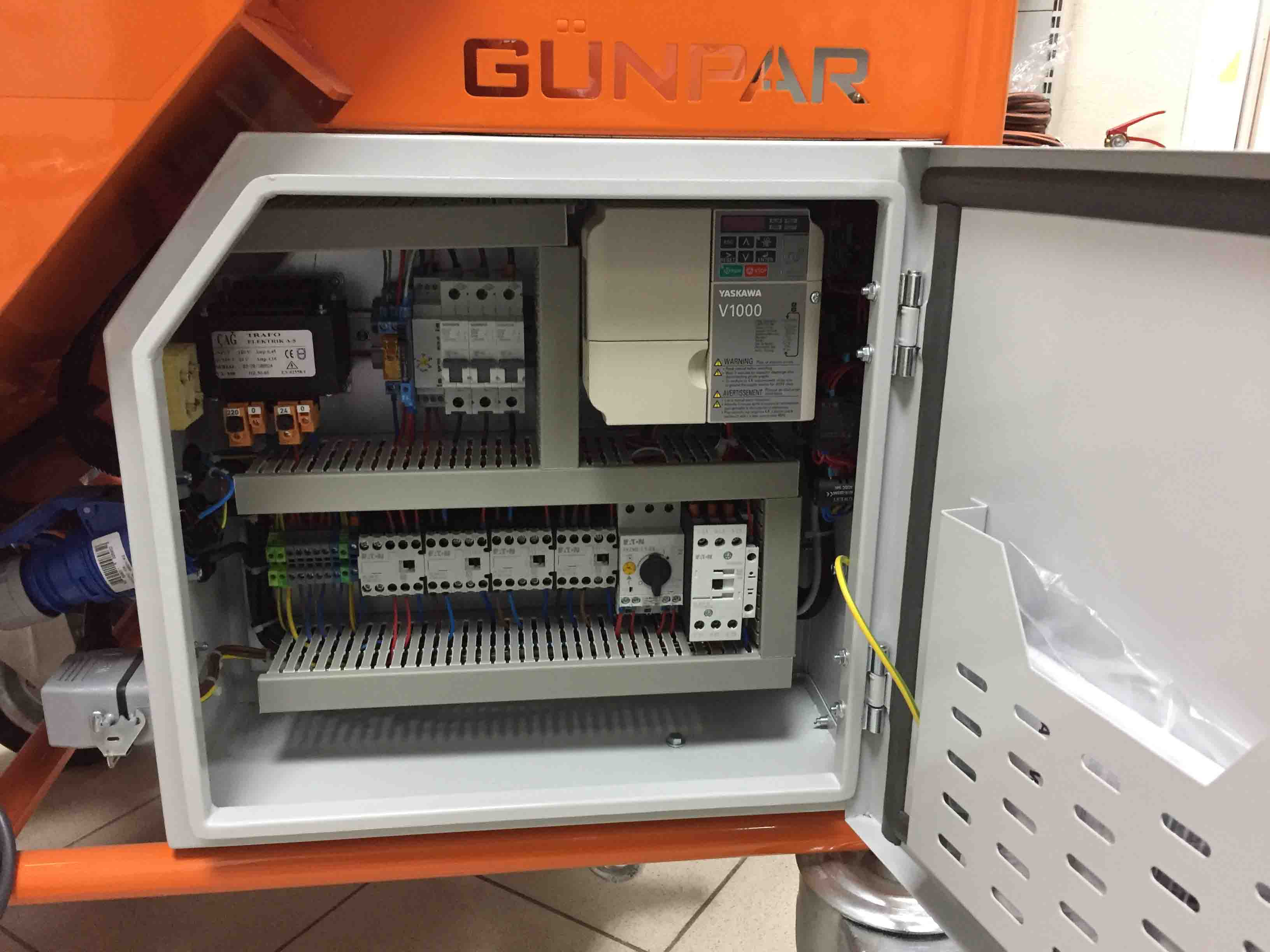 Штукатурная станция GUNPAR G8 MONO 230 V								