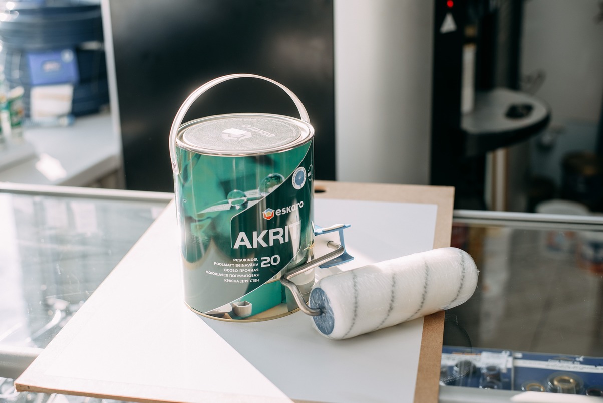 Краска Eskaro Akrit-20 акрилатная п/м интерьерная с высокой устойчивостью к мытью и истиранию 2,85л