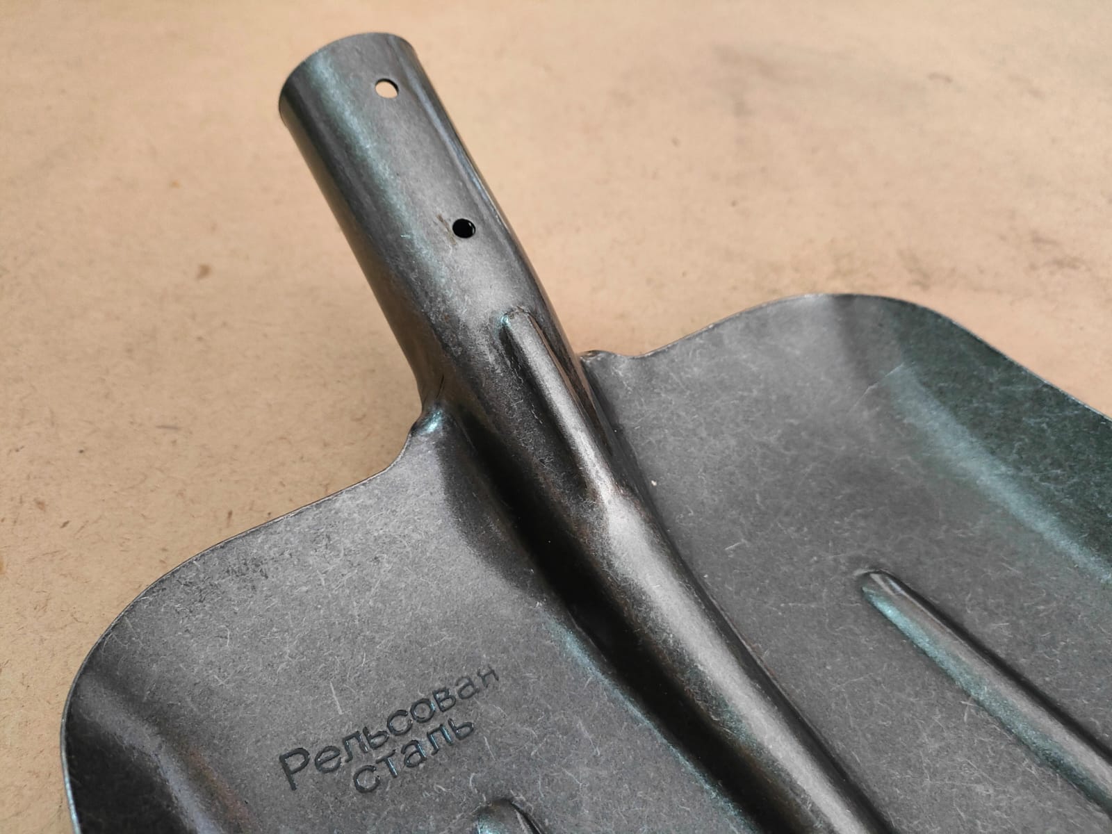 Лопата совковая рельсовая сталь, без черенка