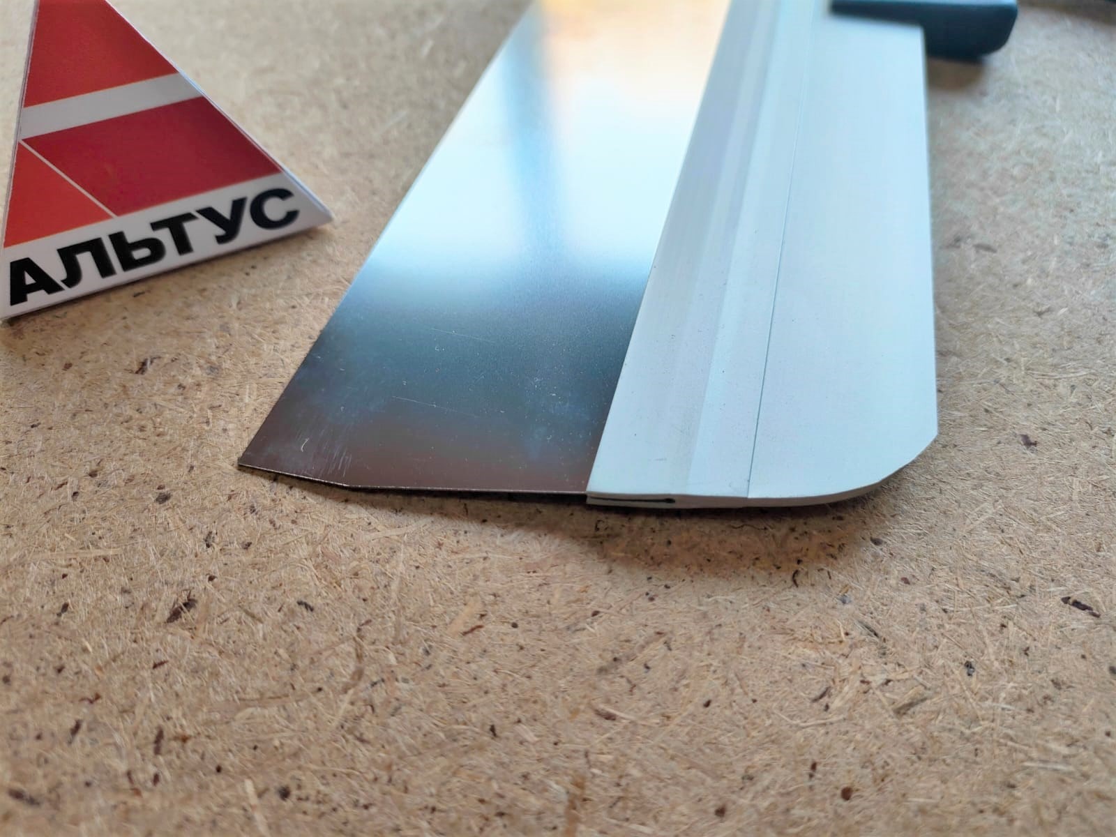Фасадный шпатель 450 мм Color Expert, нержавеющая сталь, 2 К ручка (91374502)								