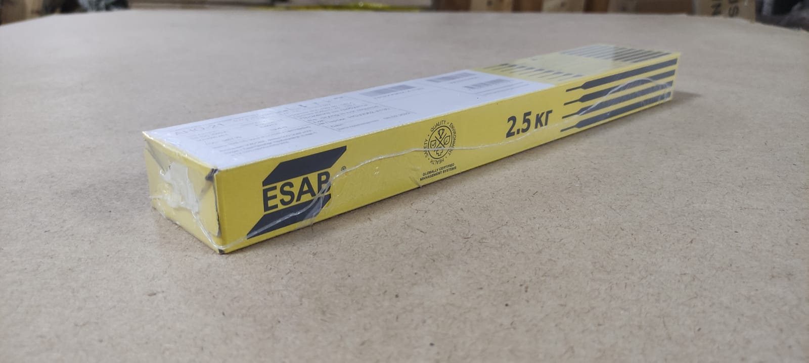 Универсальные электроды для сварки Э46 АНО-21 3 х 350 мм ESAB (2,5 кг / уп.)								